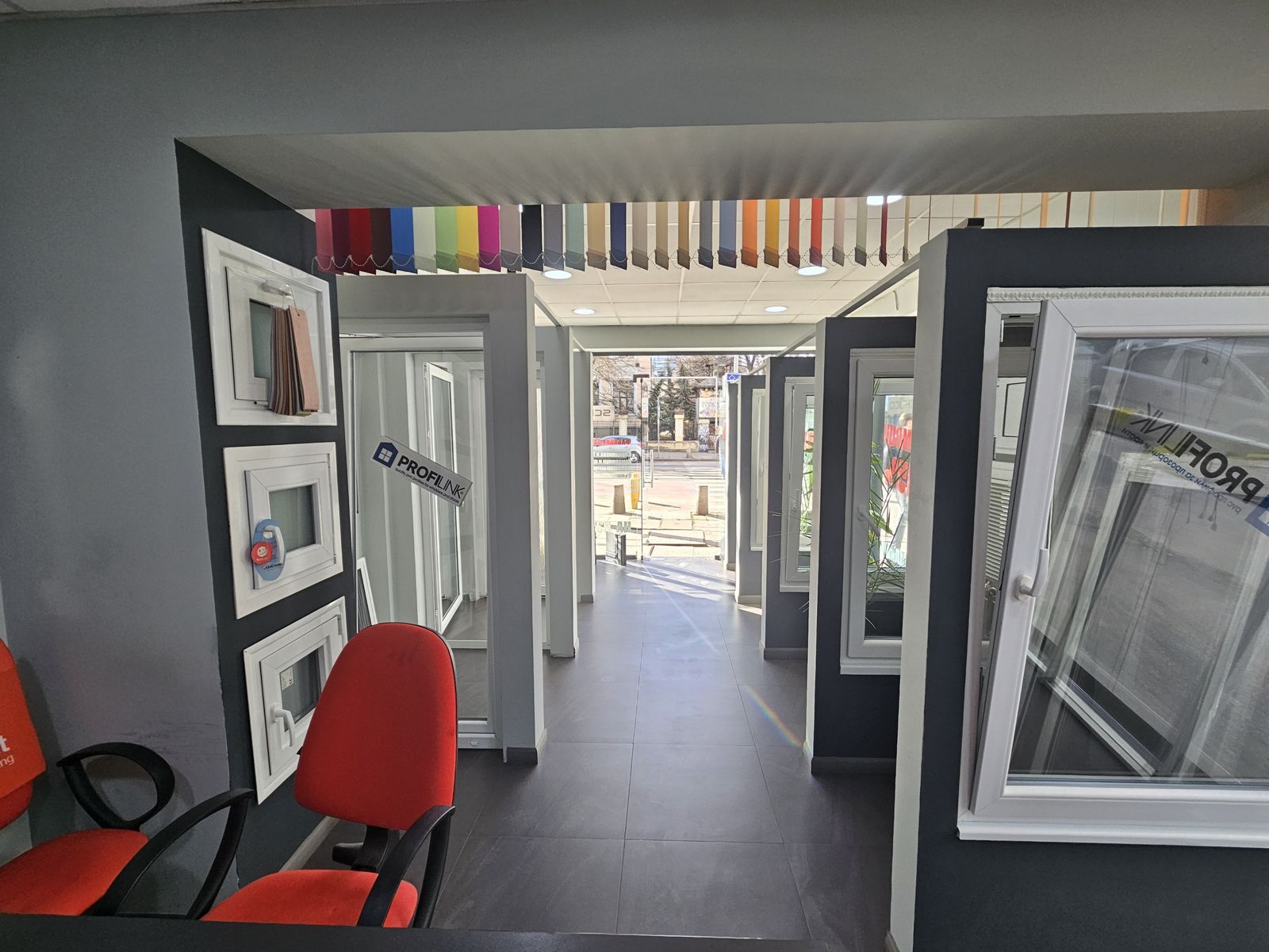 Premium Door Retail Business in Sofia - Photo 2