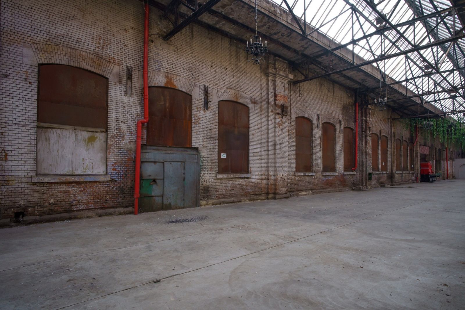 Abandoned Factory Bucharest - Photo 49