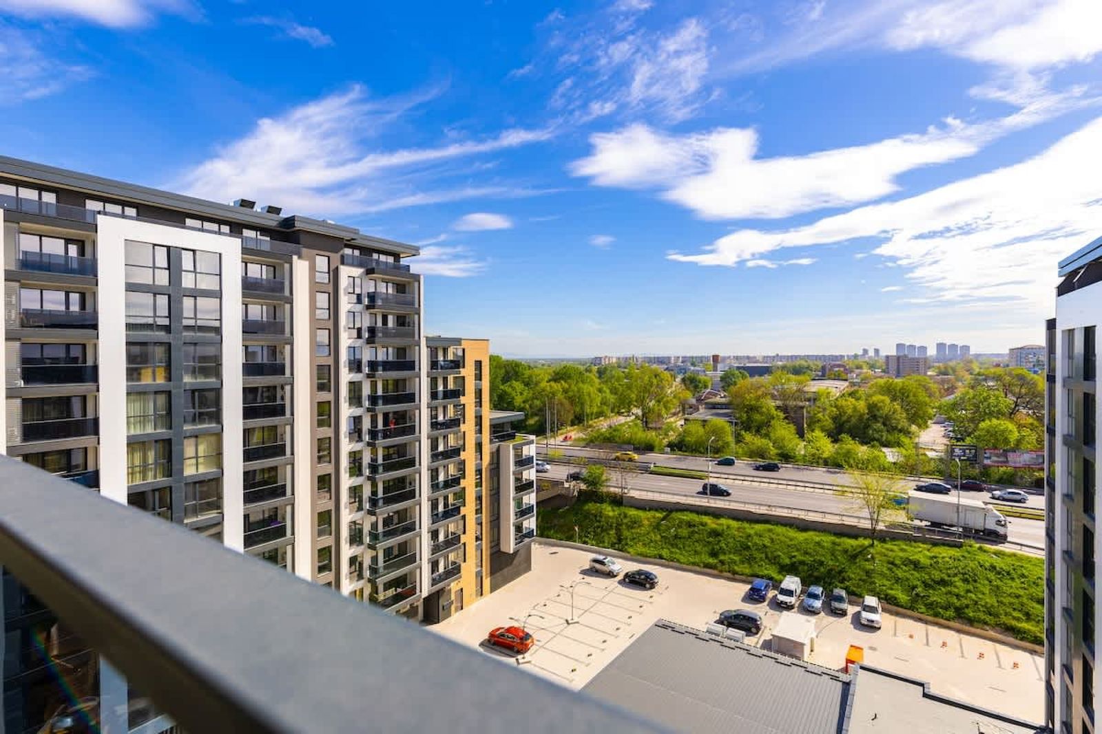 Exclusive One-Bedroom Retreat + Private Parking - Photo 33