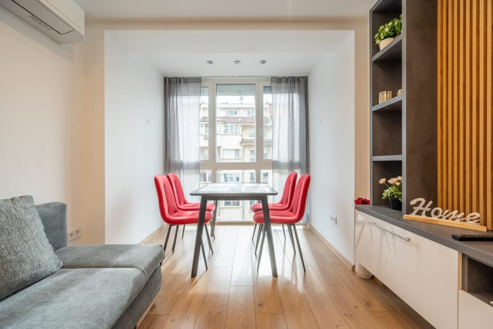 Zenith Apartment - Photo 8