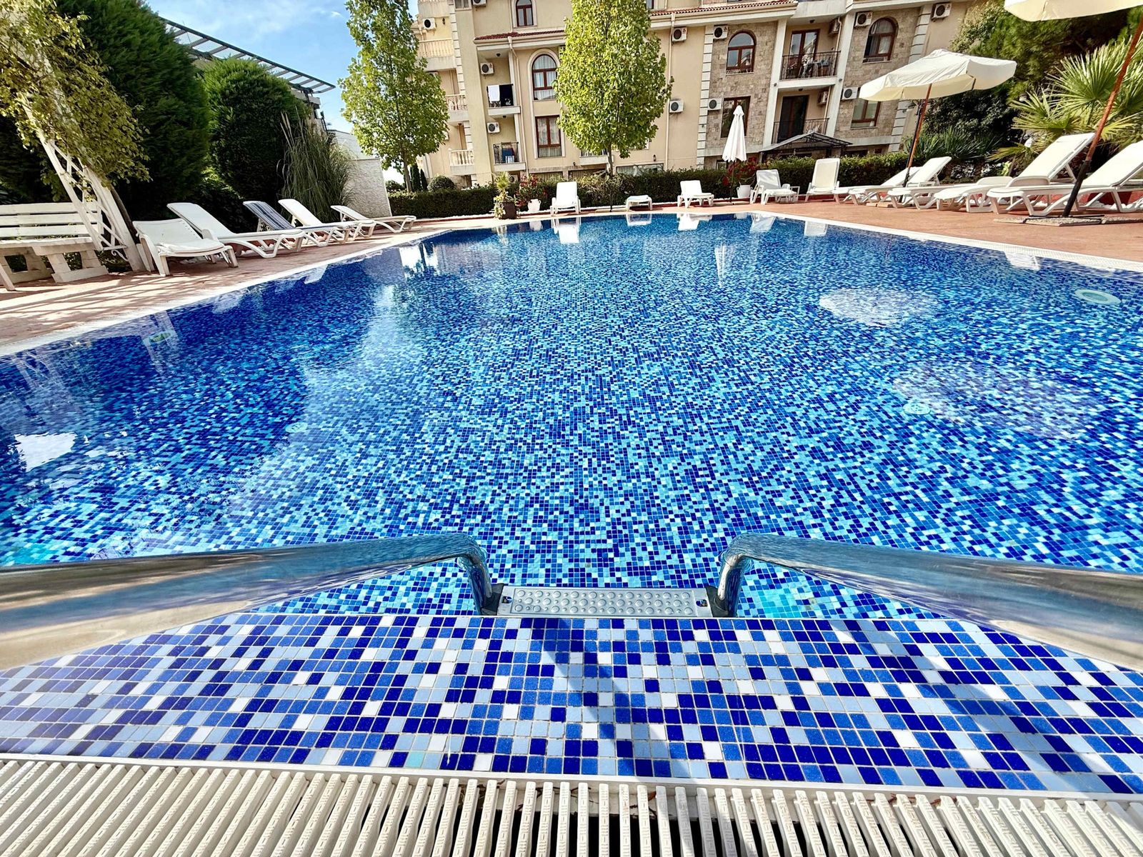 Cozy 1-Bedroom Apartment in Royal Bay - Photo 24