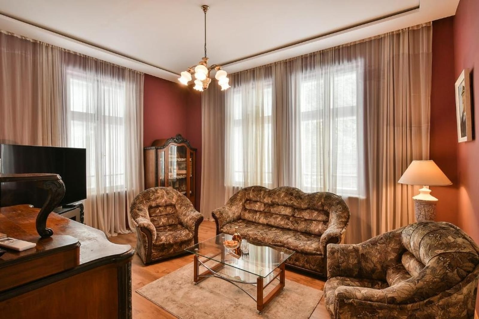 Apo Apartment - Top Center - Photo 6