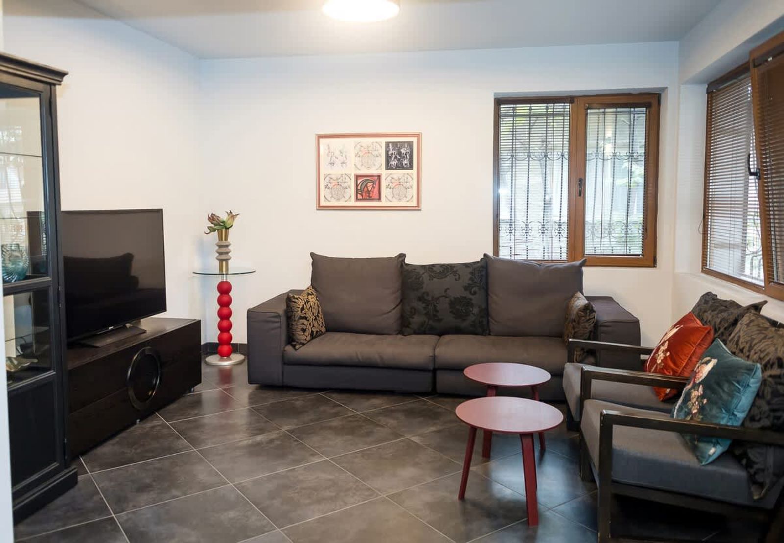 Cozy Flat with Two Bedrooms in Central Varna - Photo 2