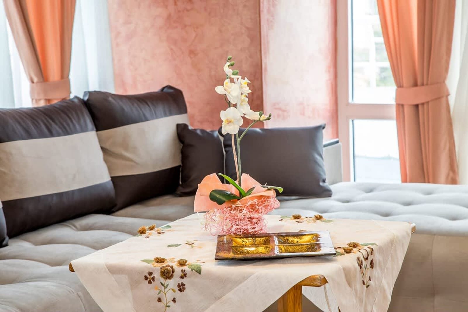 Spacious &amp; Sunny Maisonette w/ Terrace near Centre - Photo 11