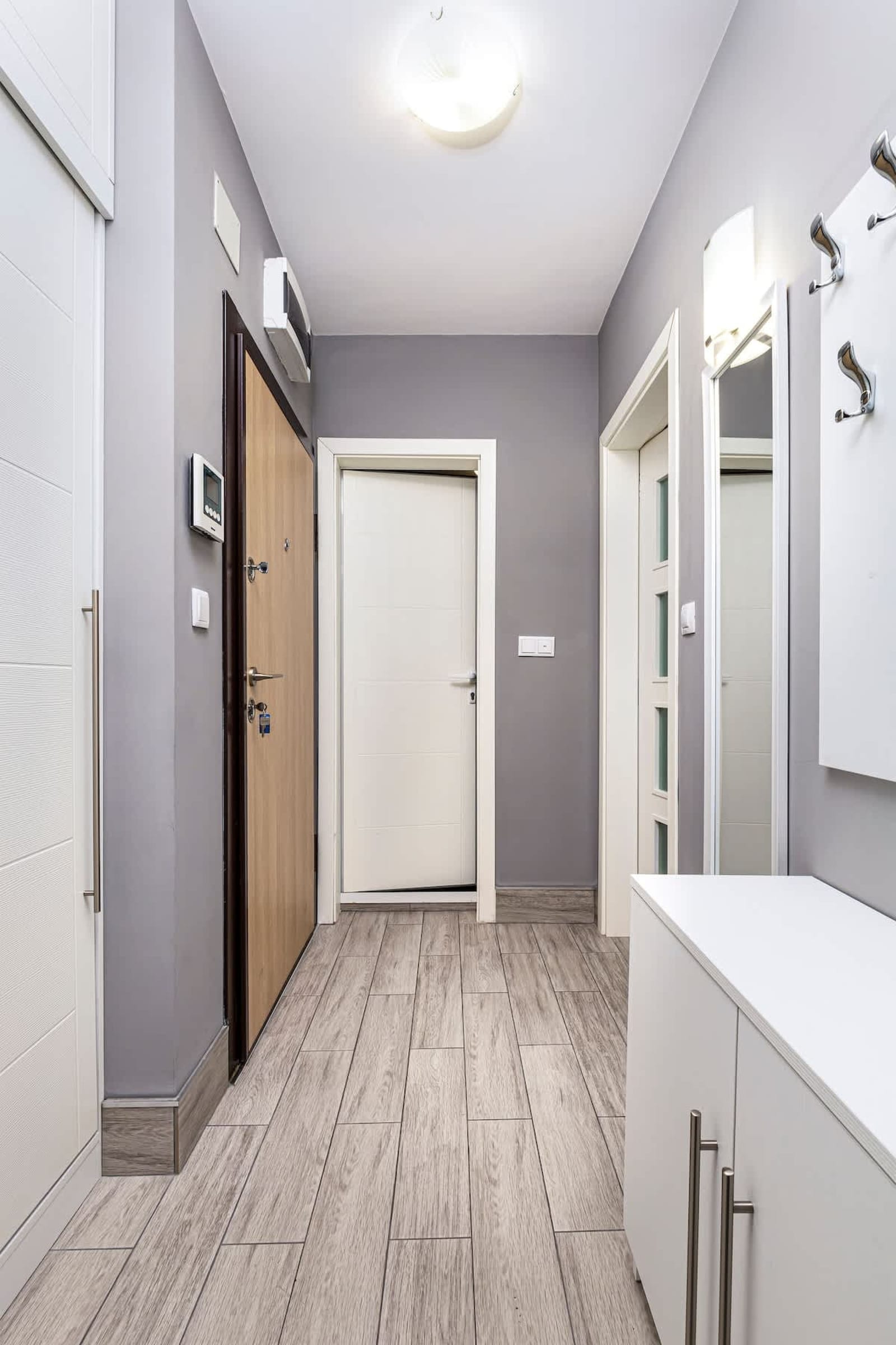 Beautiful 1BD Apartment with a Parking Spot - Photo 8