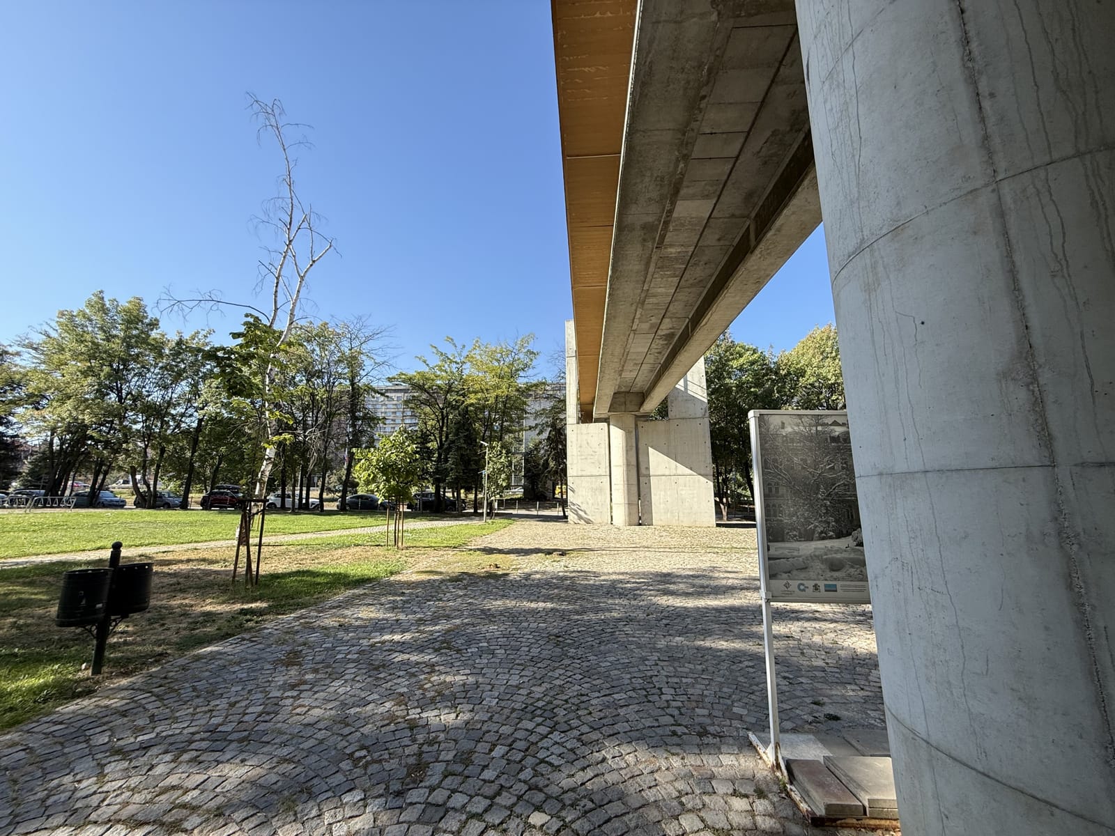 Big recognizable modern building with a bridge view of Sofia - Photo 10