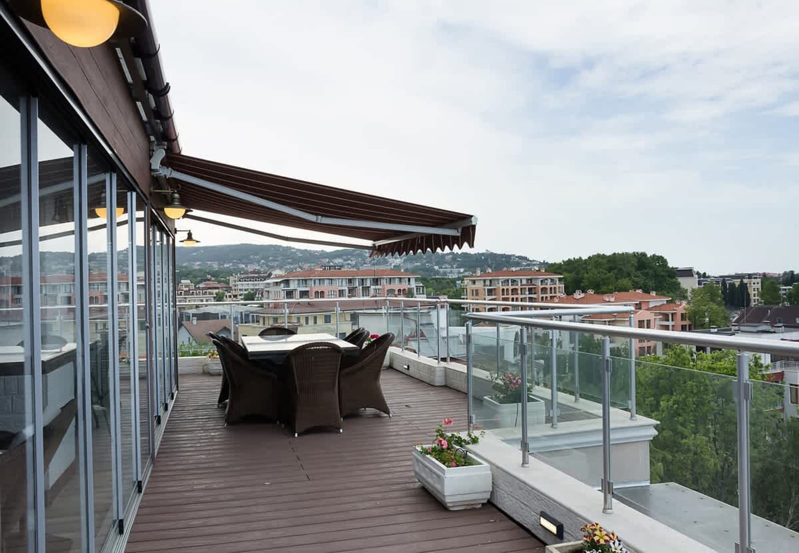 Under the Stars - Lux. Penthouse w/ POOL + Terrace - Photo 35