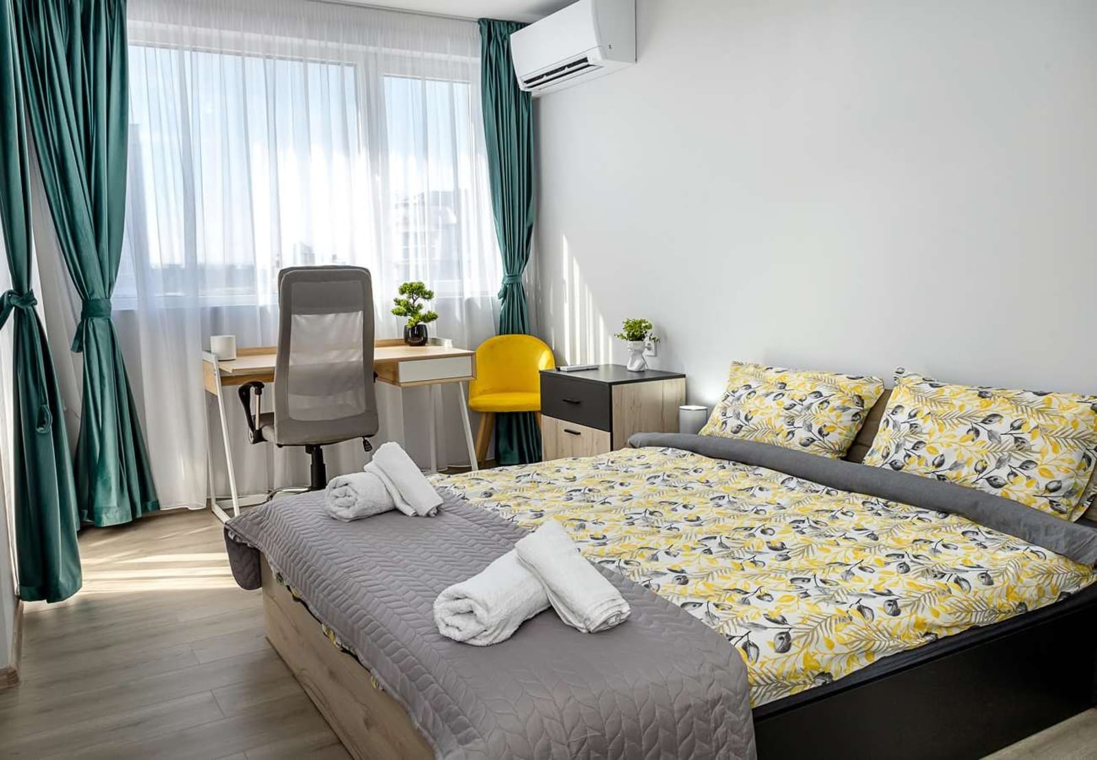 Stylish 2BR Apartment - Underground Parking, Varna - Photo 16