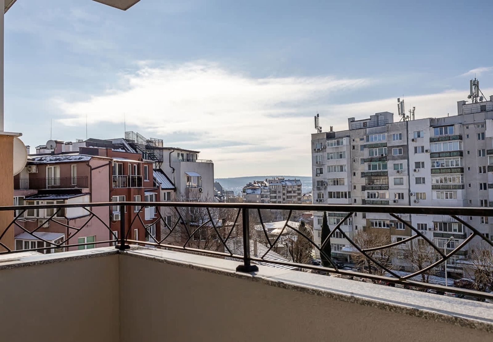 Stylish 2BR Apartment - Underground Parking, Varna - Photo 21