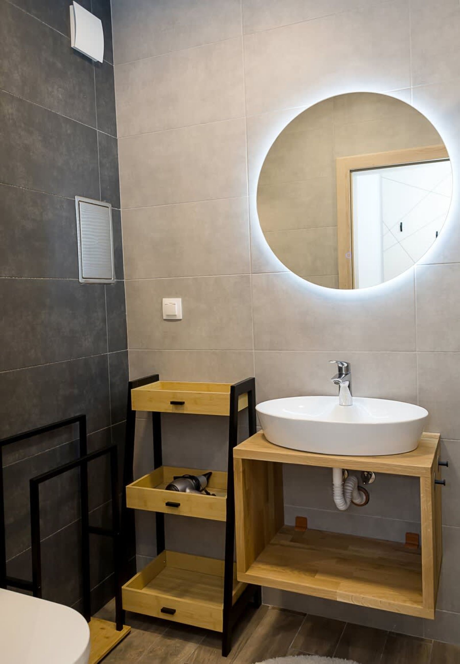 Chic One-Bedroom Getaway in Azur Deluxe Complex - Photo 14