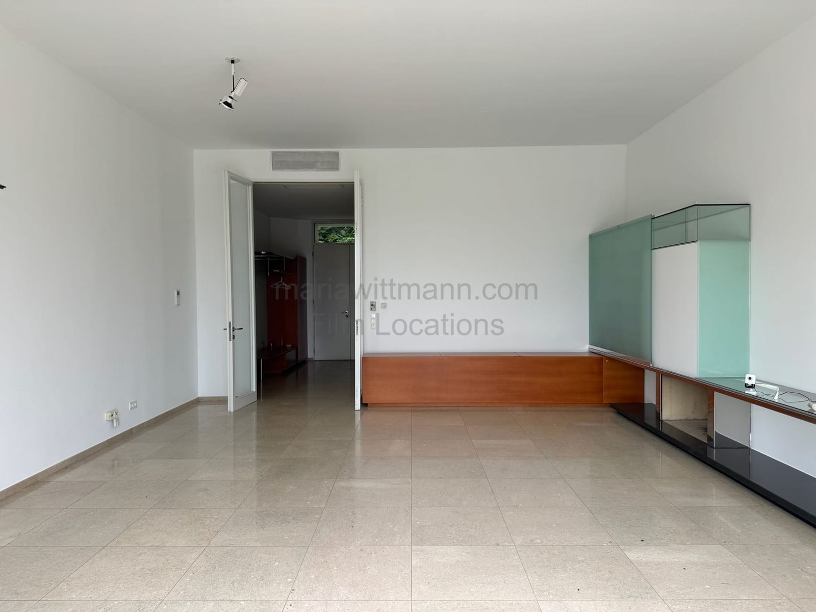 Location 500 - Photo 40