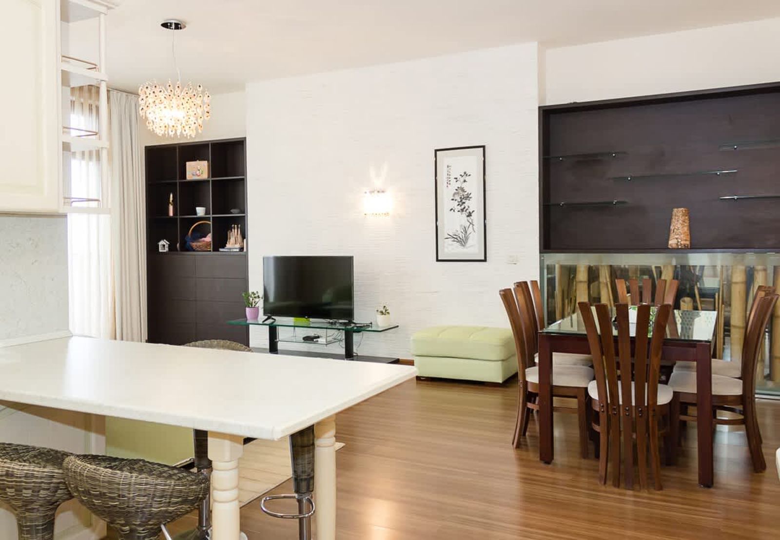 Port Palace 2BD Flat  Amazing Sea View - Photo 11