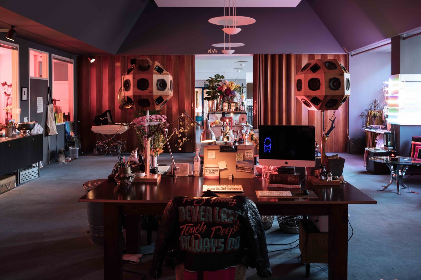 Neon Art Studio - Photo 11