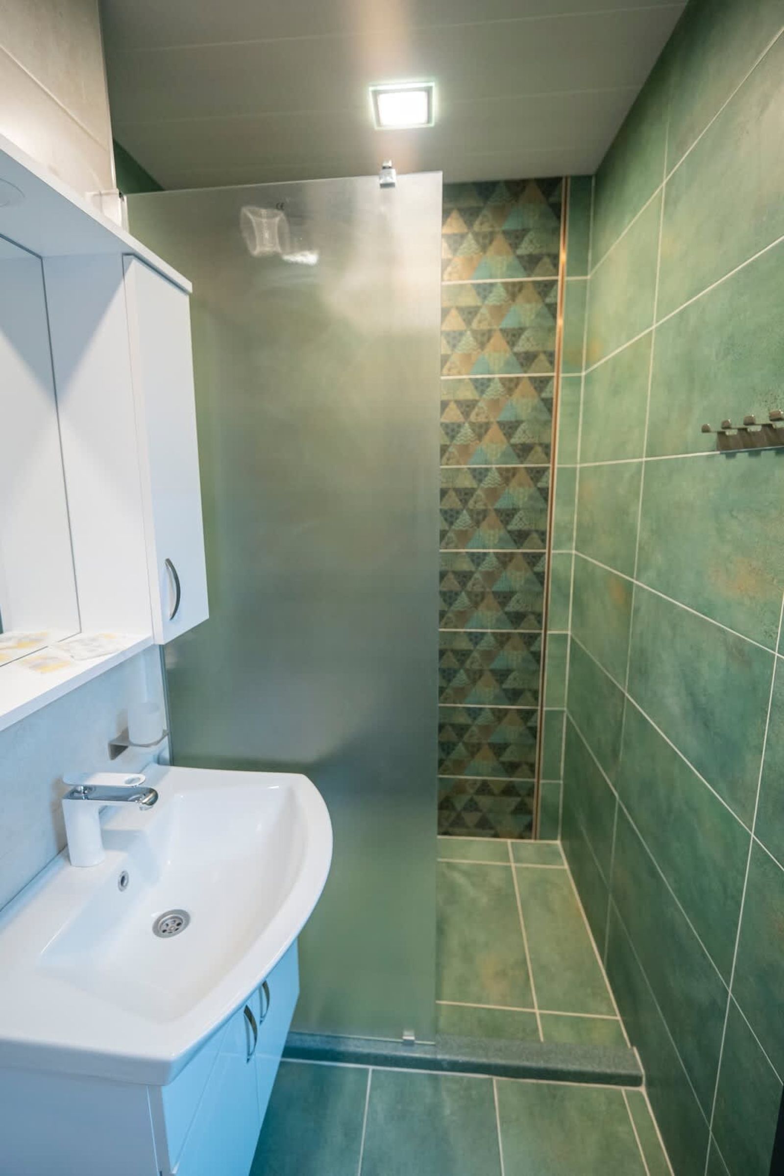 Modern Seaview Central Apartment in Sarafovo - Photo 20