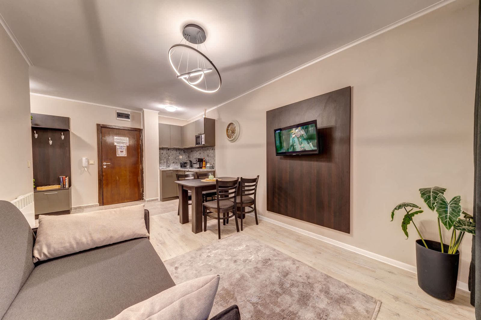 Ski Slope Retreat at Dream View - Photo 5