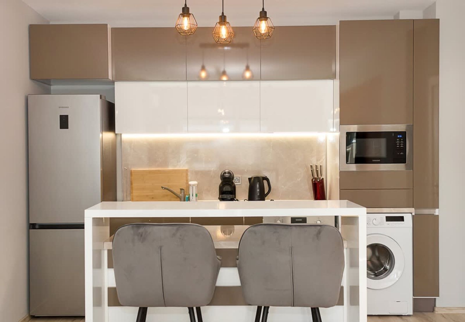 Sunny 1BD Flat in St Constantine &amp; Helena Complex - Photo 3