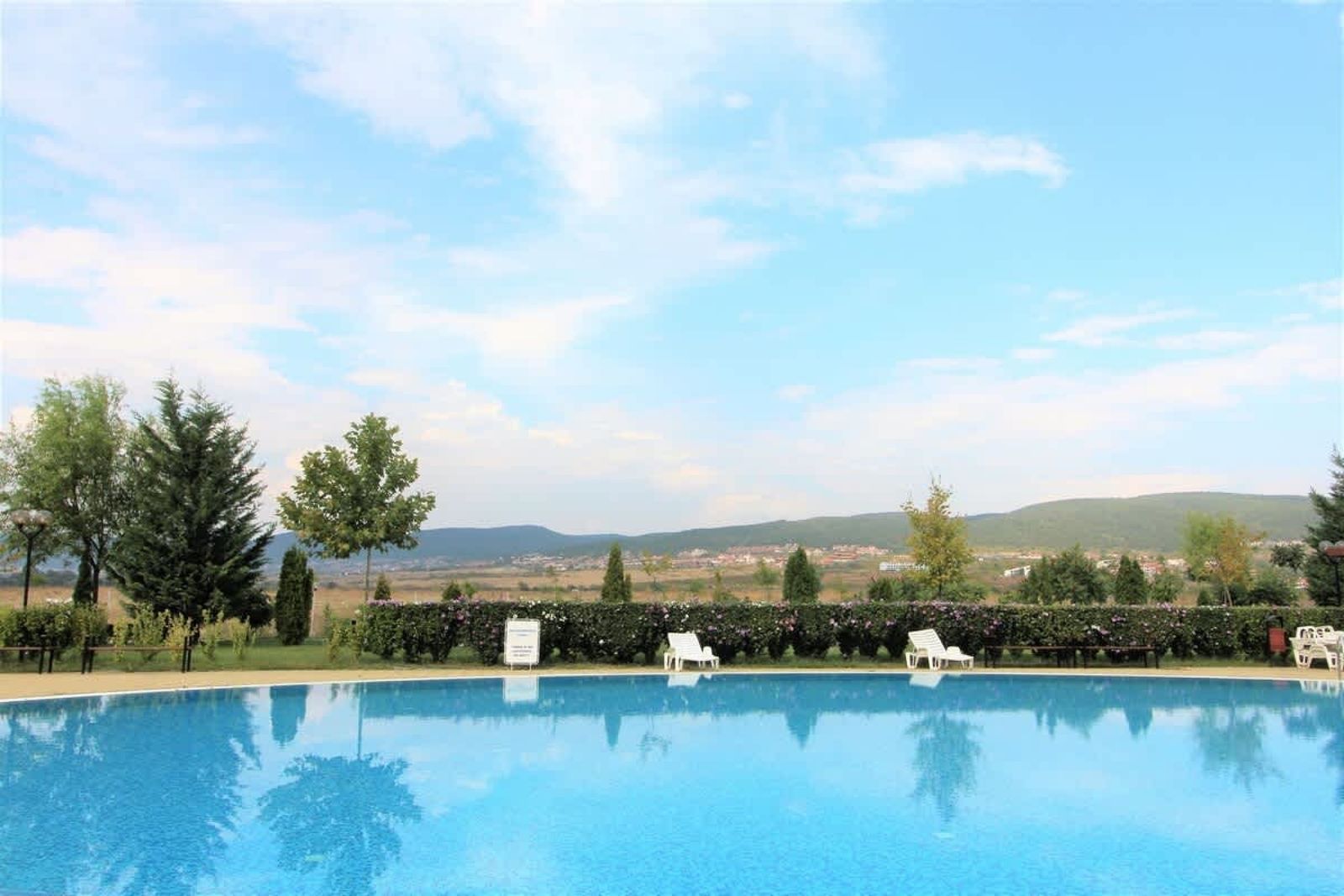 Holiday Cozy Apartament with Pool View - Photo 6