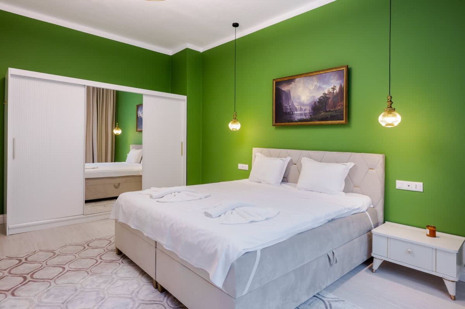 Central Stylish Suite &amp; Studio with Shared Terrace - Photo 12