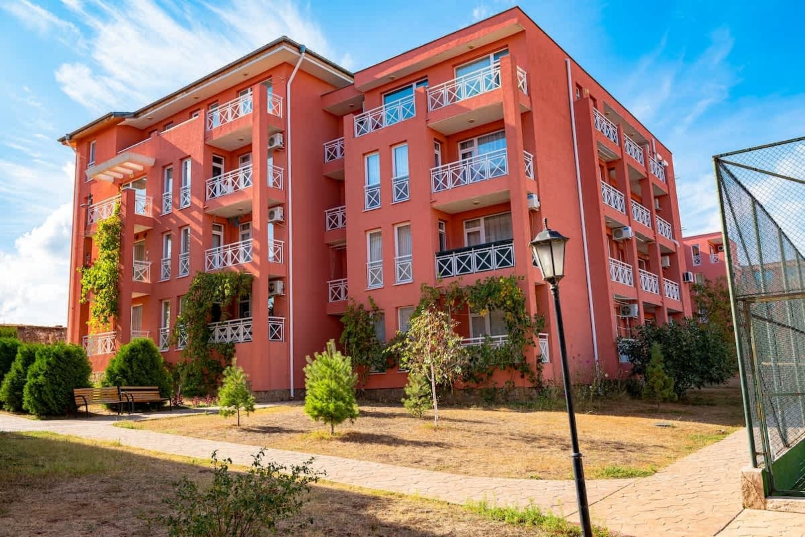 Sunny Day 6 Family Studio - Photo 27