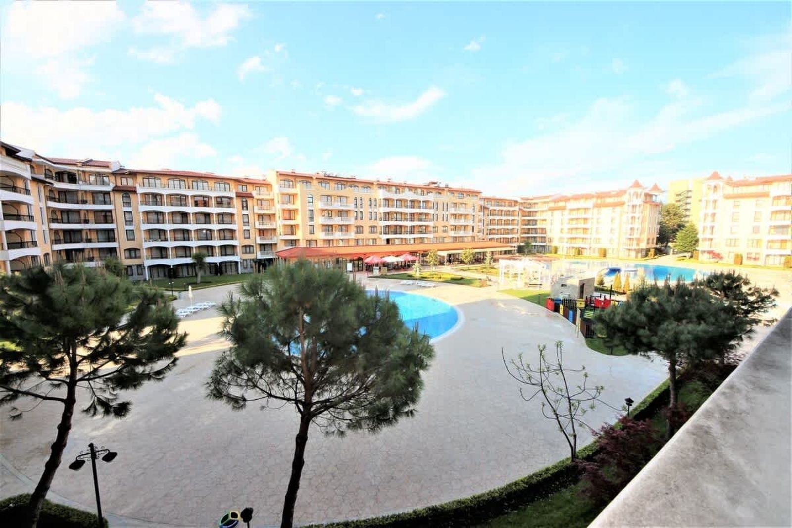 Cozy 1 bedroom aparment in Royal Sun - Photo 24