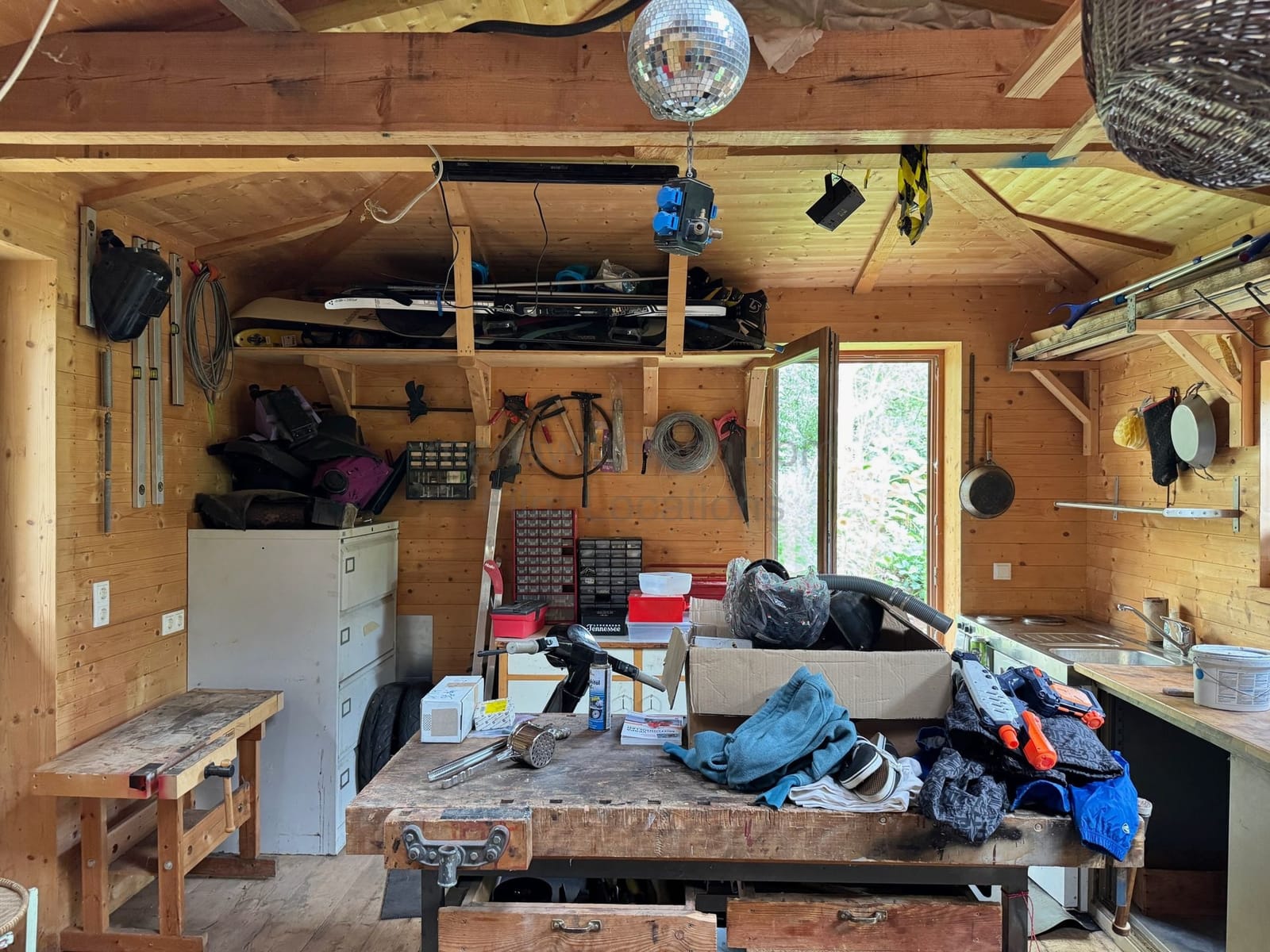 Location 494 - Photo 30