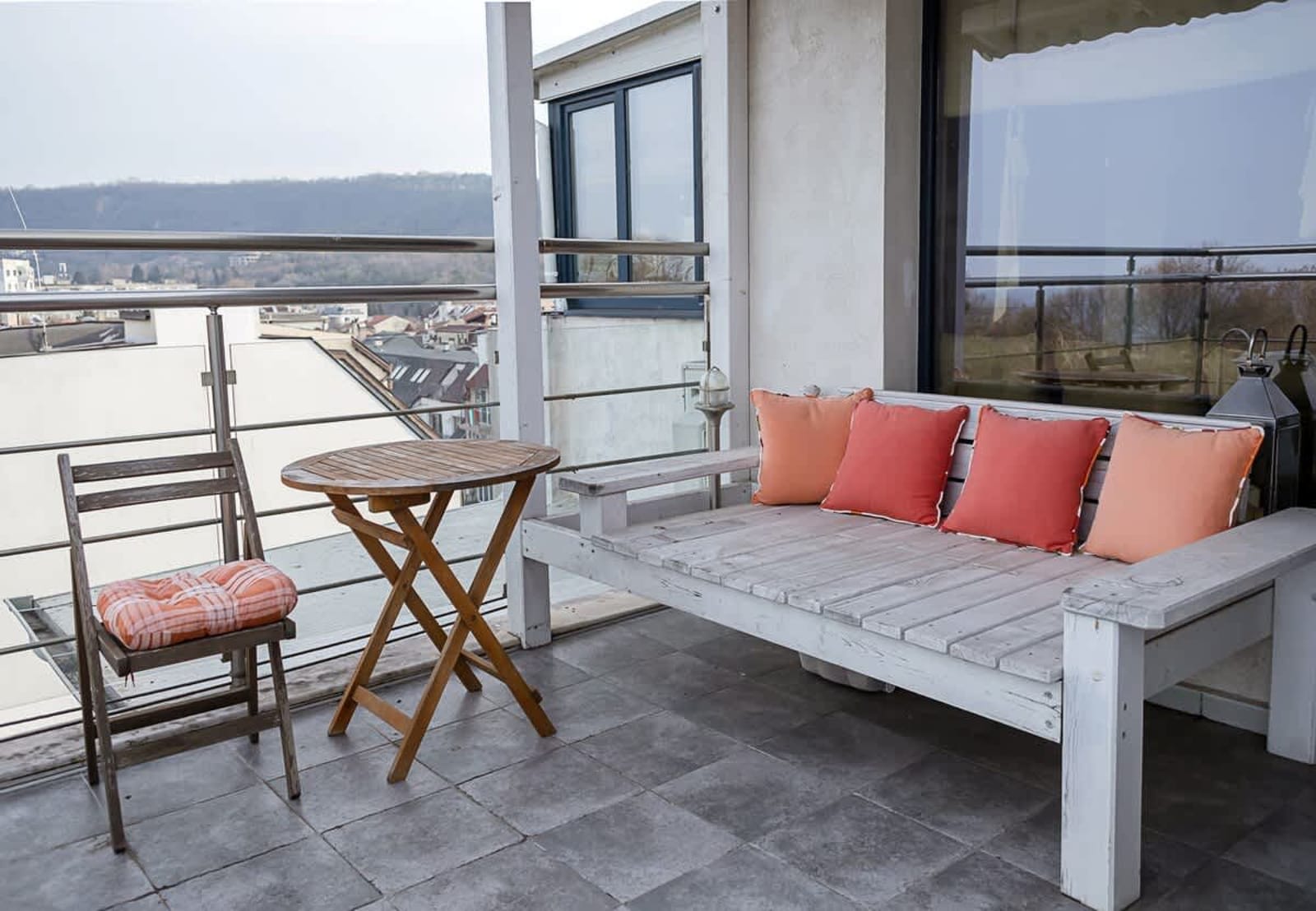 Modern Comfort &amp; Vintage Charm with Panoramic View - Photo 22