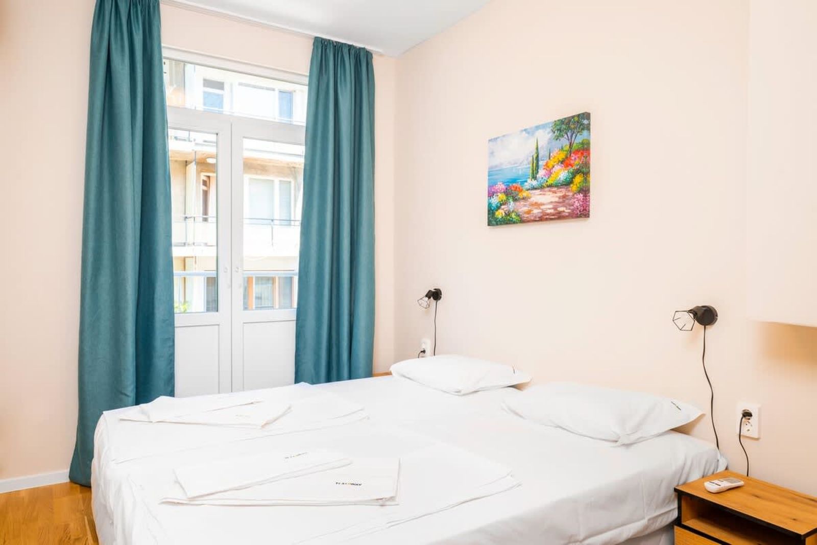 Spacious 2BD Near NDK with WorkSpace - Photo 11