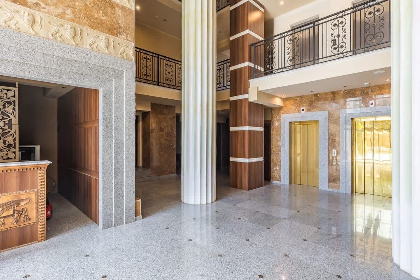 Elegant Apartment with Balcony in Argisht Palace - Photo 26