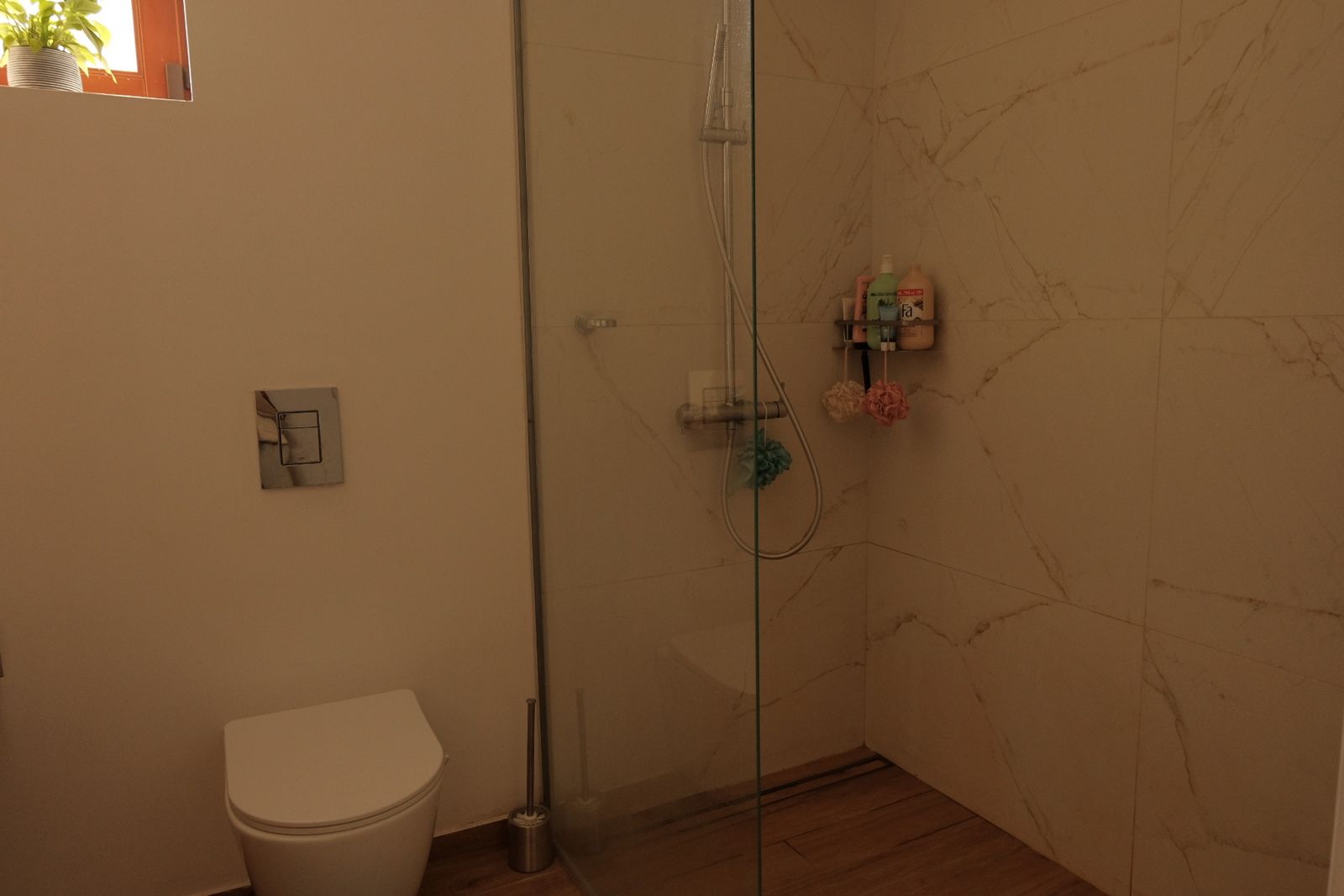 Modern Apartment in Sofia - Photo 15