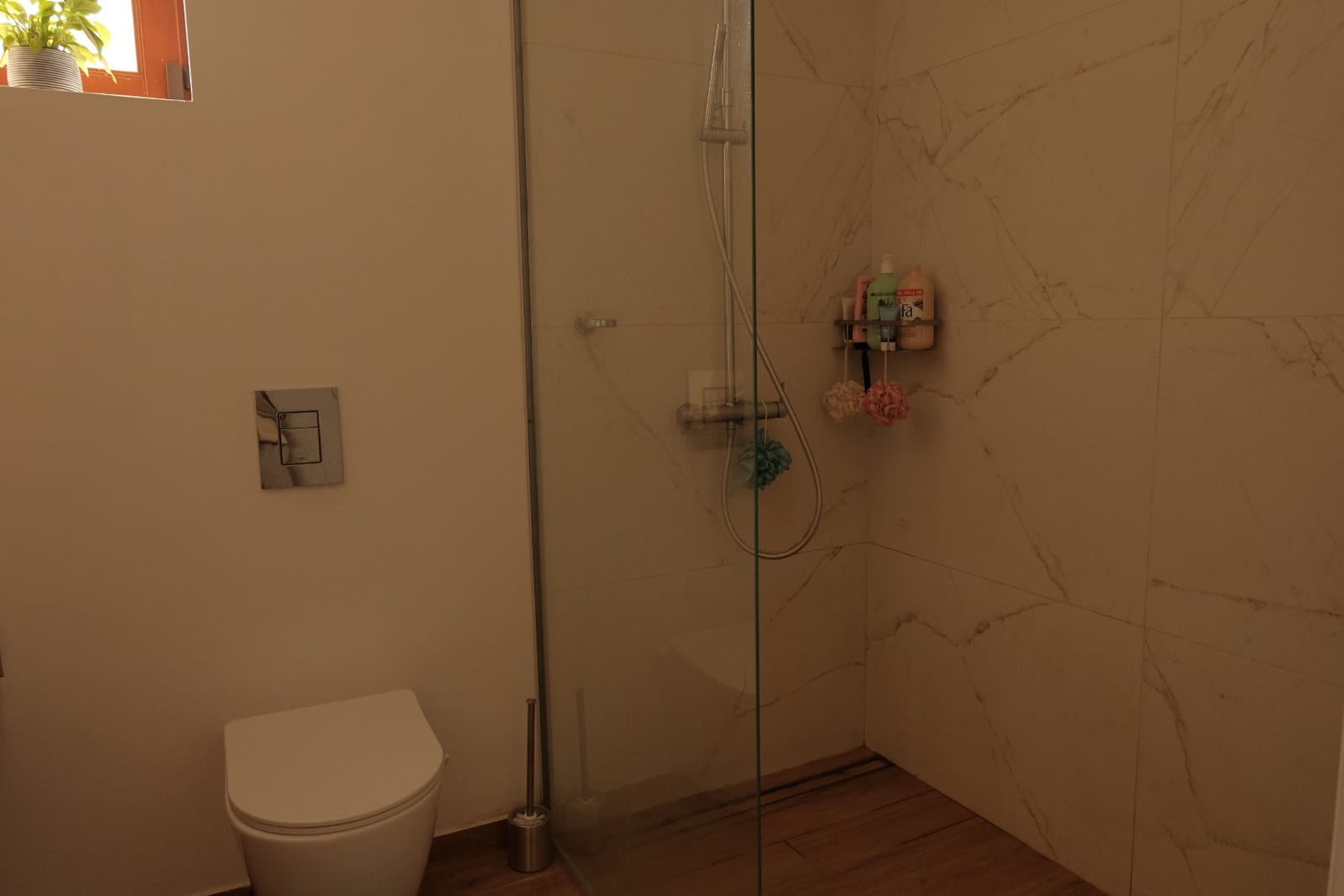 Modern Apartment in Sofia - Photo 15