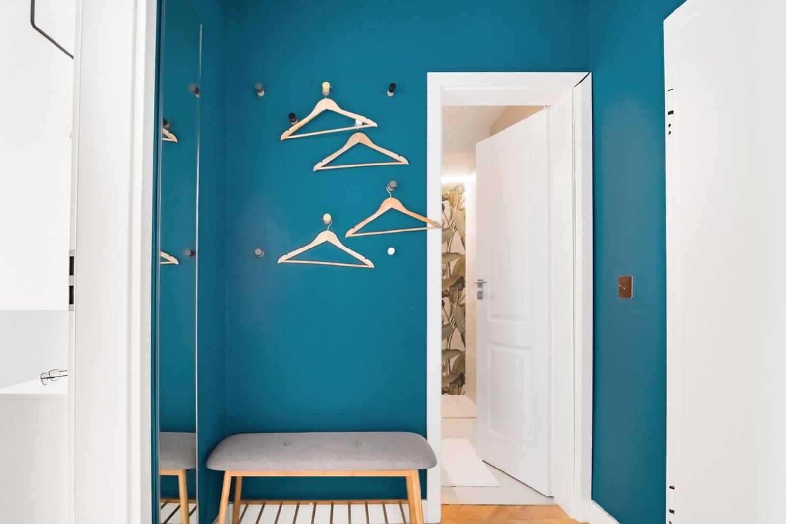 Bright 1BD Flat with Balcony in City Center Sofia - Photo 14