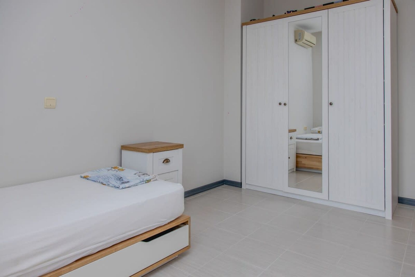 Lovely 3BD flat with Parking and Sea View - Photo 31