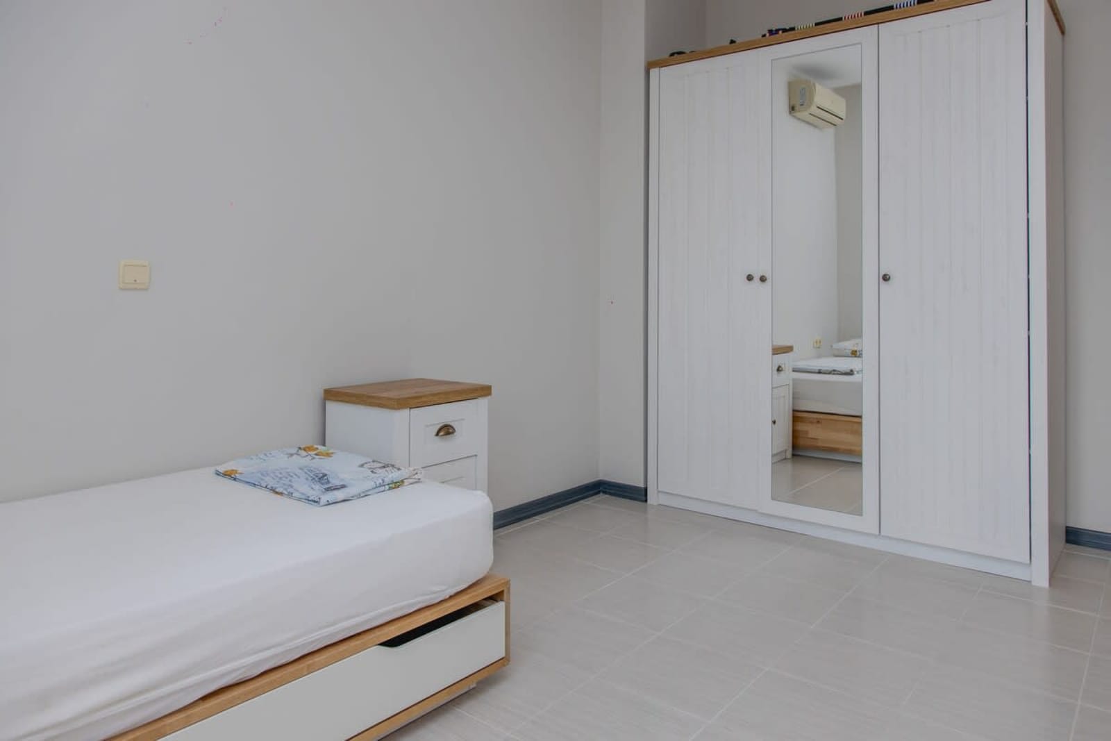 Lovely 3BD flat with Parking and Sea View - Photo 31