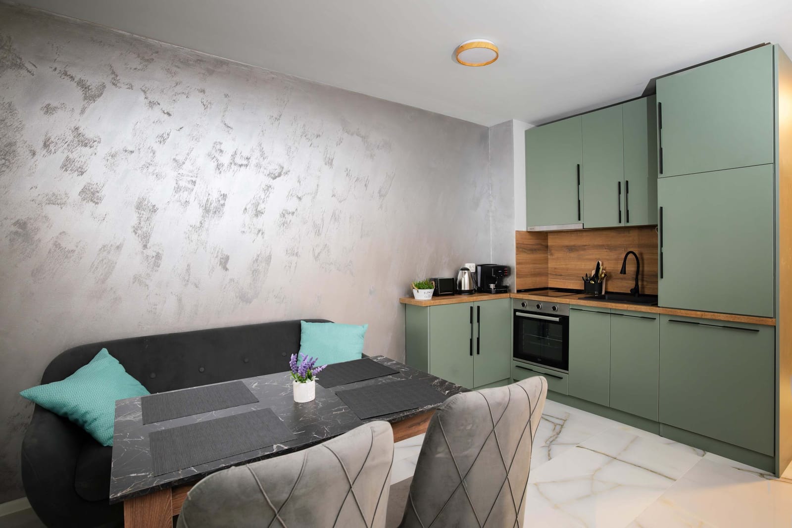 Stylish 1 Bedroom Apartment - Quiet &amp; Comfortable - Photo 5