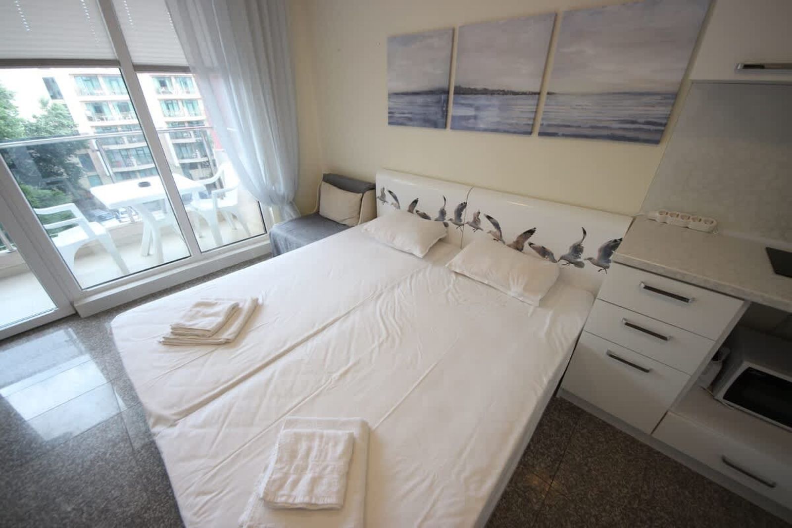 Family Studio with balcony in Admiral Plaza - Photo 21