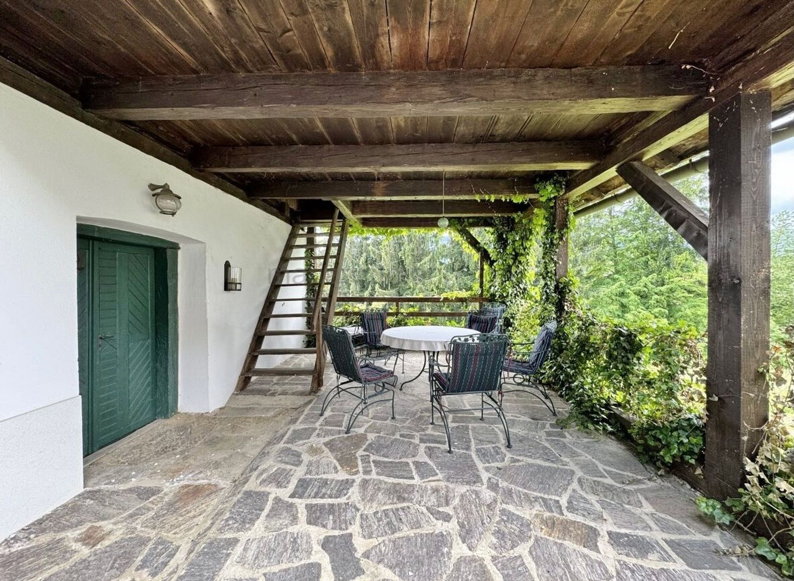 Location 507 - Photo 8