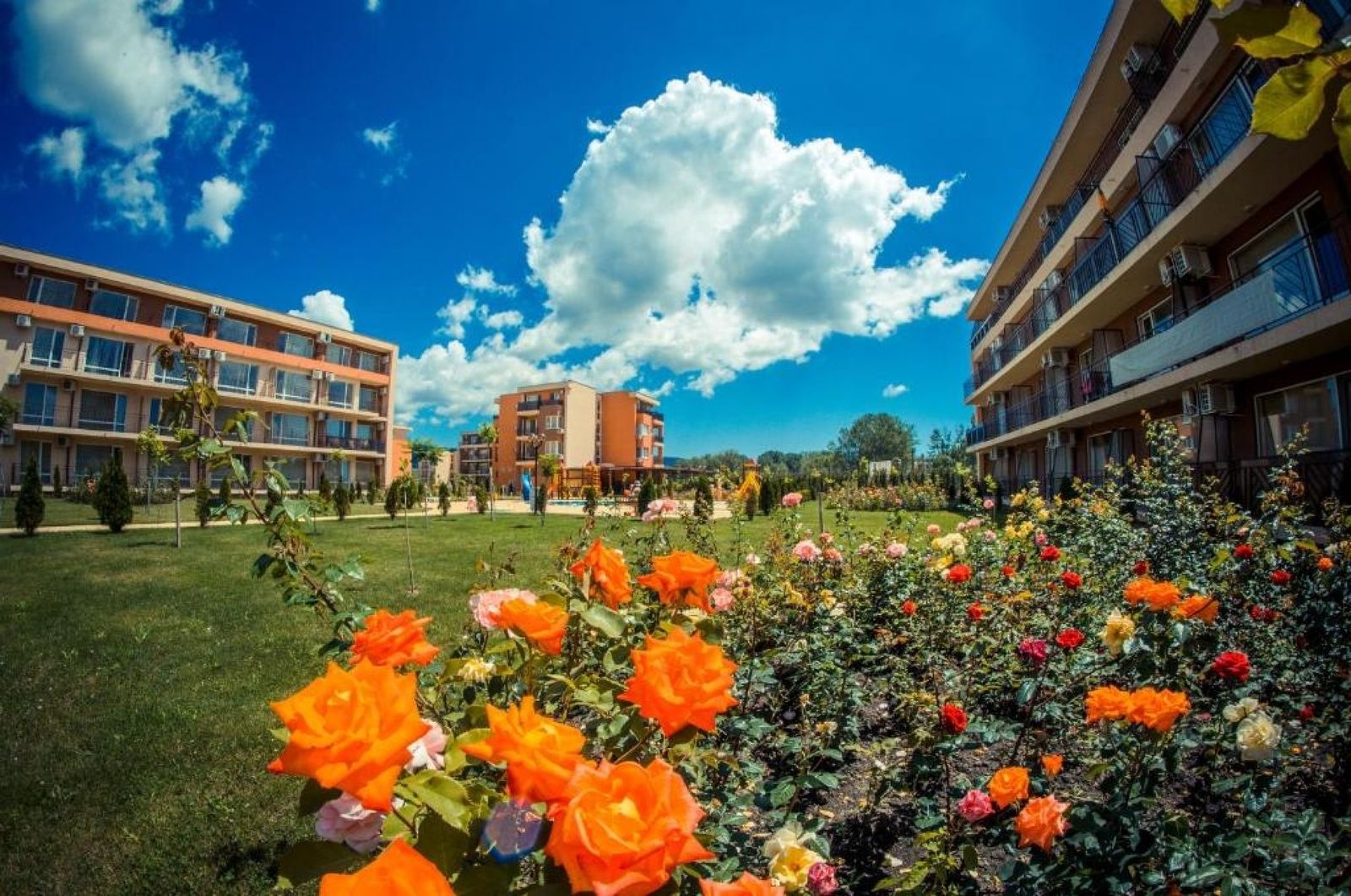 Holiday Cozy Apartament with Pool View - Photo 10