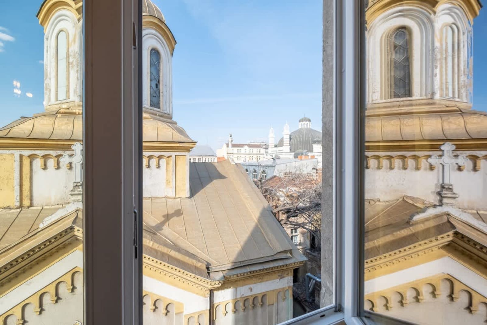 3 BDR &amp; 3 BTHR Duplex | In the Heart of Sofia - Photo 35