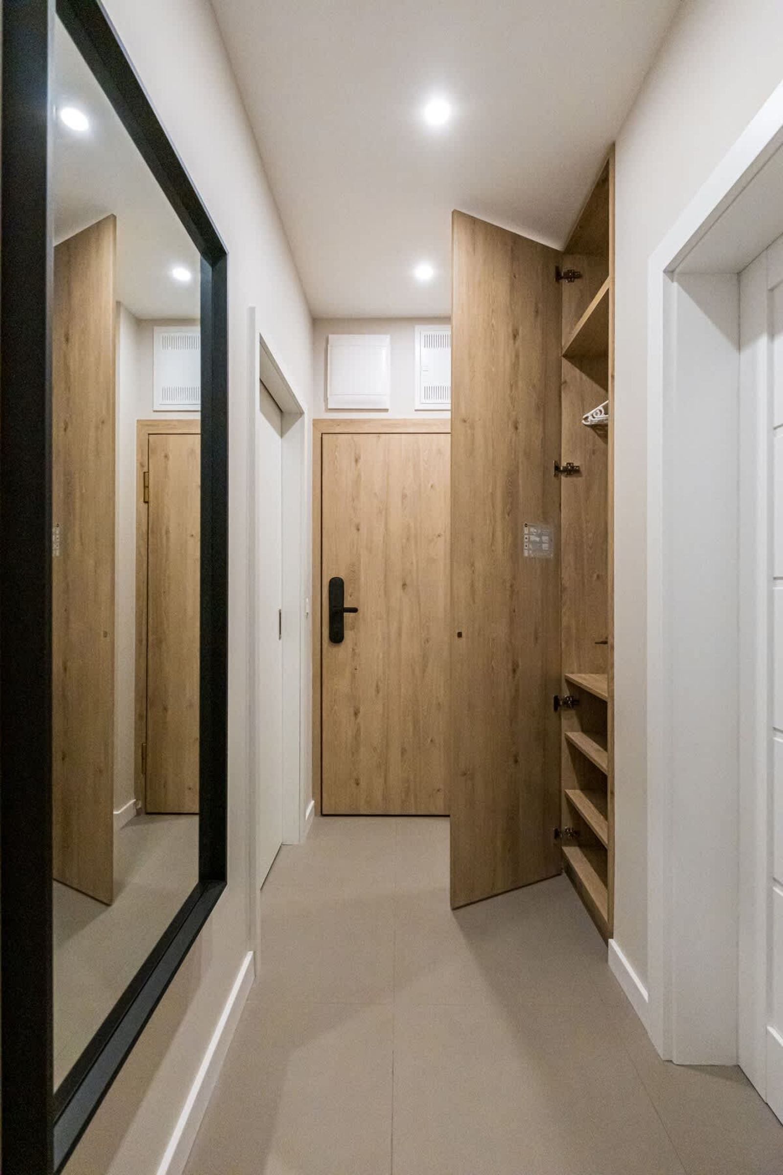 Modern &amp; Bright 1BD Apartment | Heart of Sofia - Photo 15