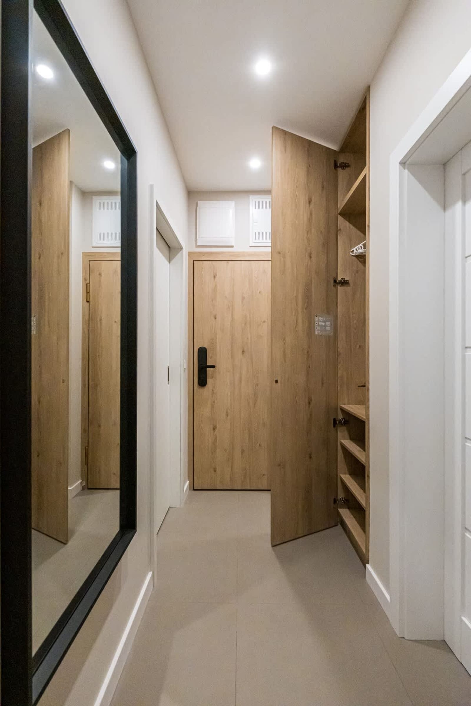 South 2.2 - Brand New Modern 1BD in Sofia Center - Photo 15