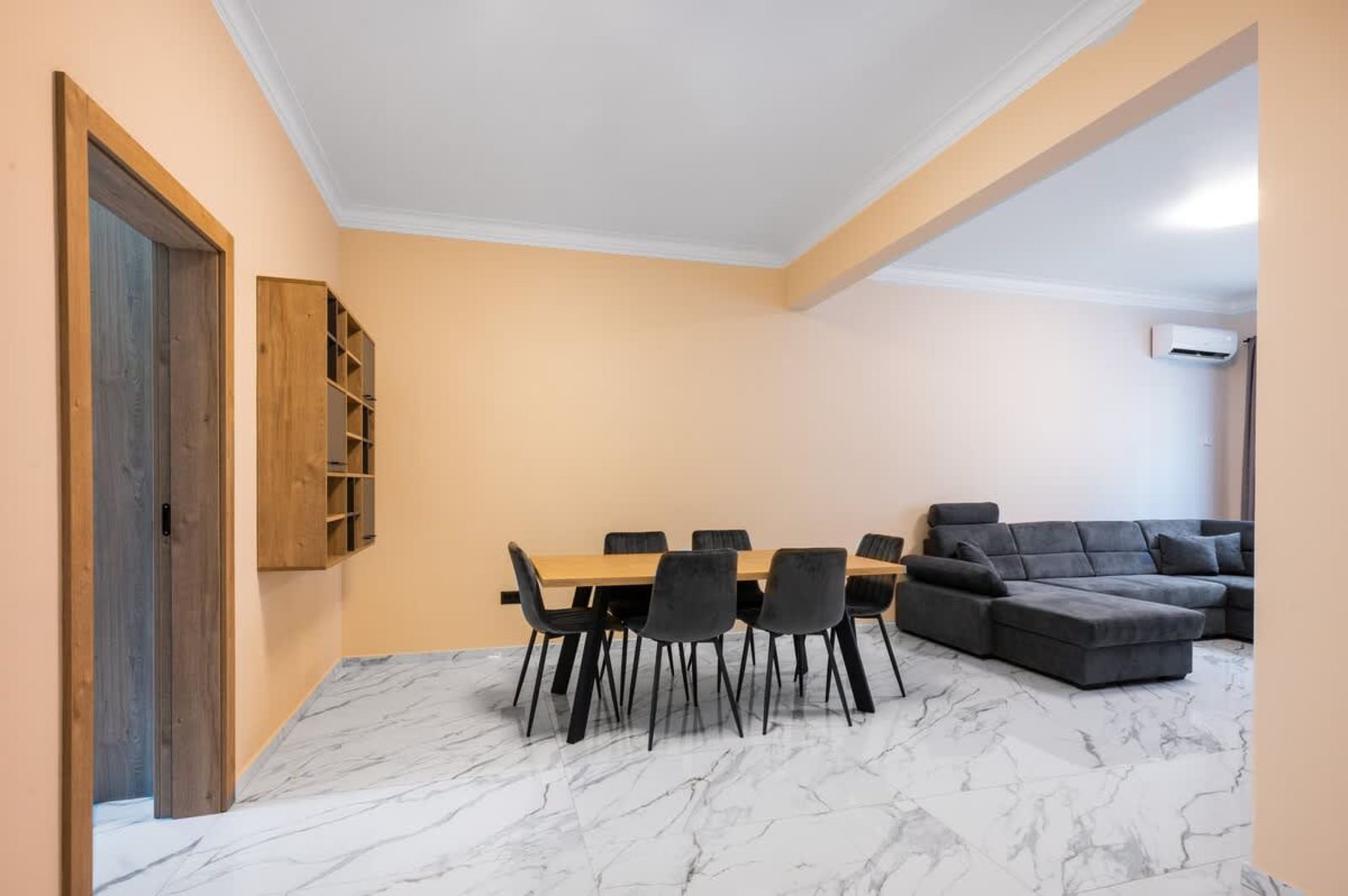 Marble Essence: 2BD Retreat in Top City Centre - Photo 8