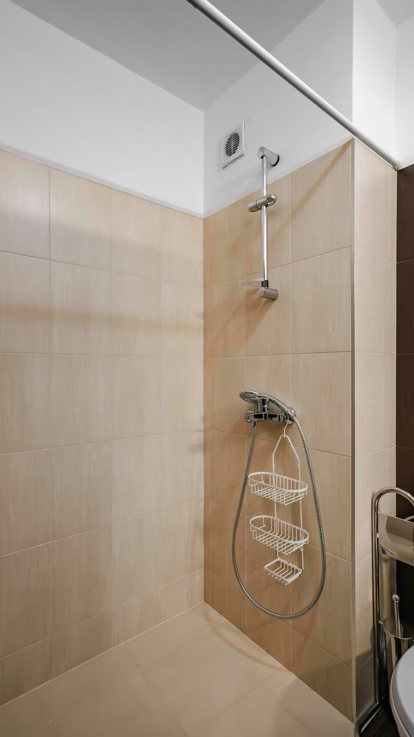 Terra Vibes - Central 1BD with balcony - Photo 16