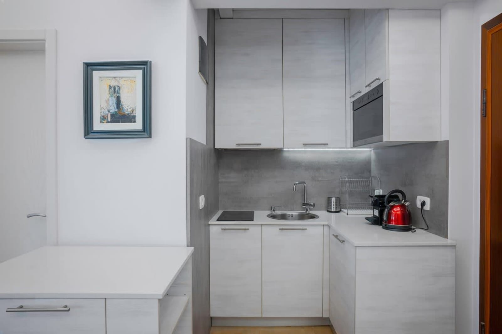 Central Luxurious 2 BD Flat near NDK - Photo 5