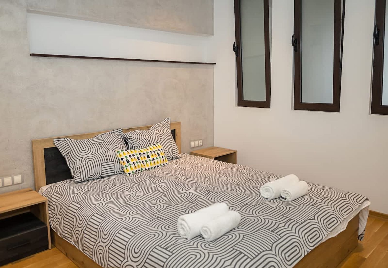 Modern Elegance in Varna – Spacious 3-Bedroom Home - Photo 3