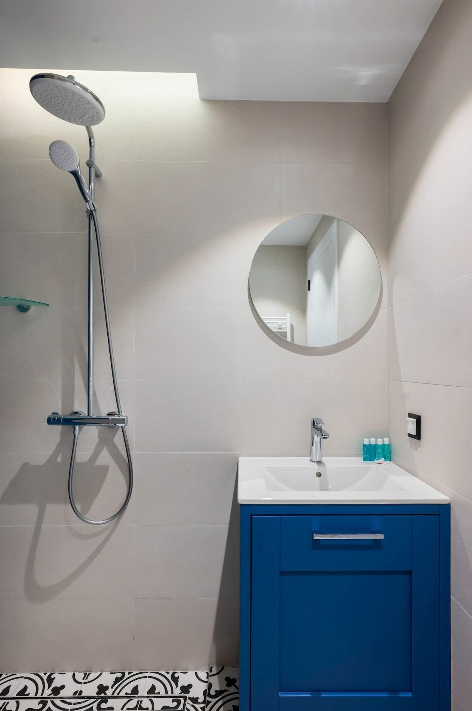 Aviva Living - Floral Studio 7.6 - Photo 12