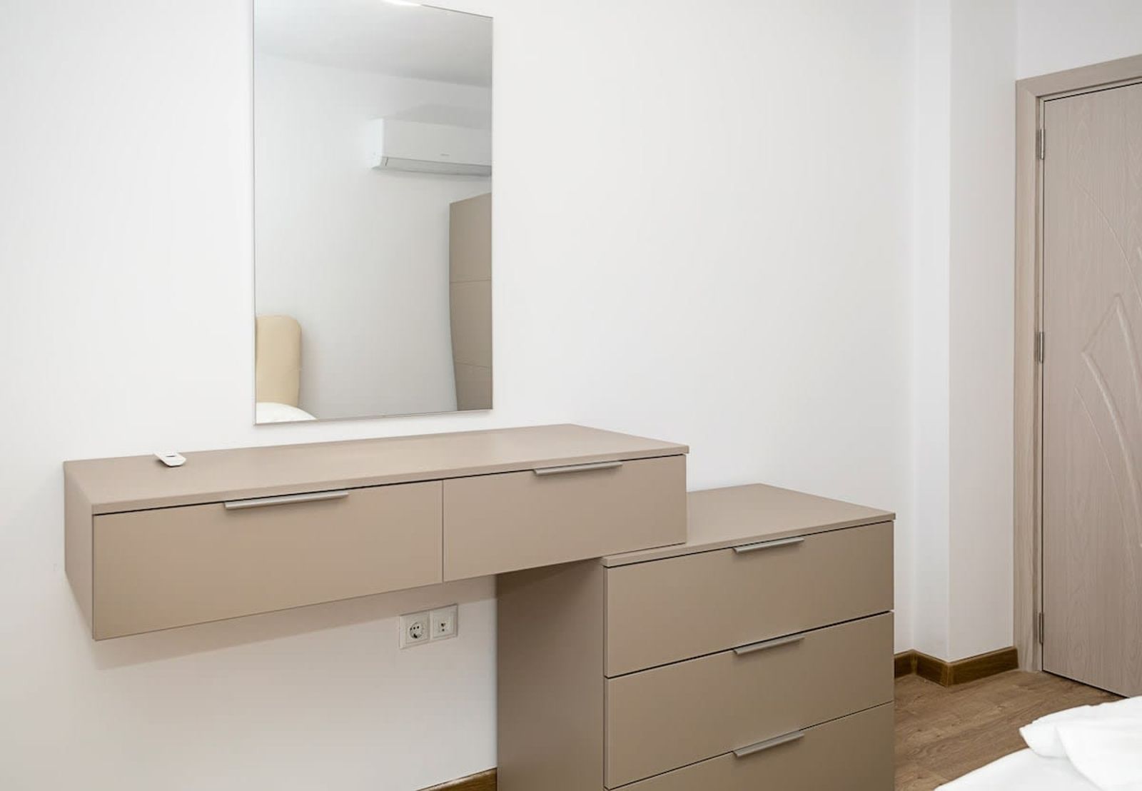 Casa Novara – Relax &amp; Enjoy | 2BD Flat w/ Parking - Photo 19