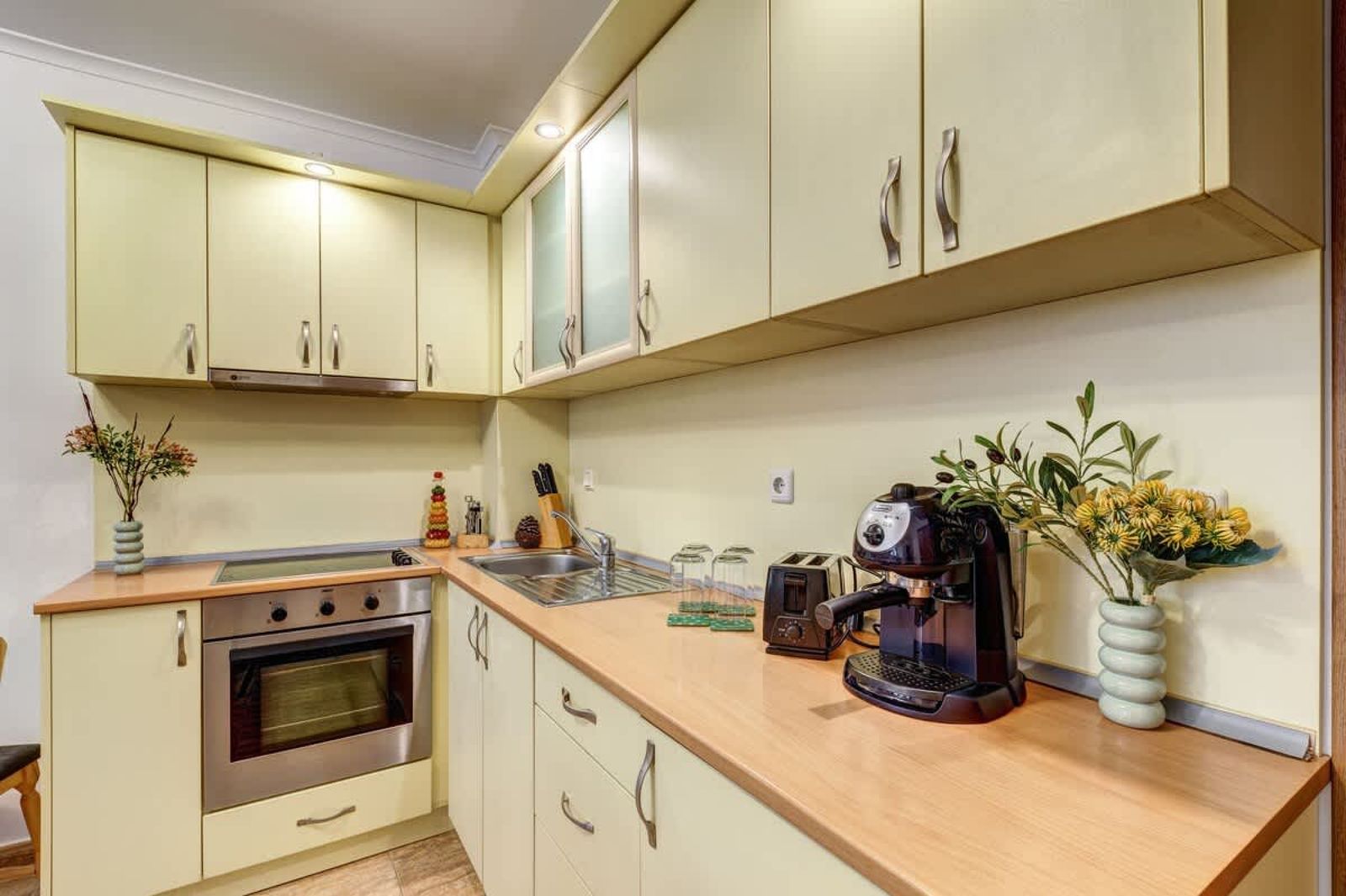 Alpine Haven 2-Bedroom Escape in Pamporovo - Photo 4