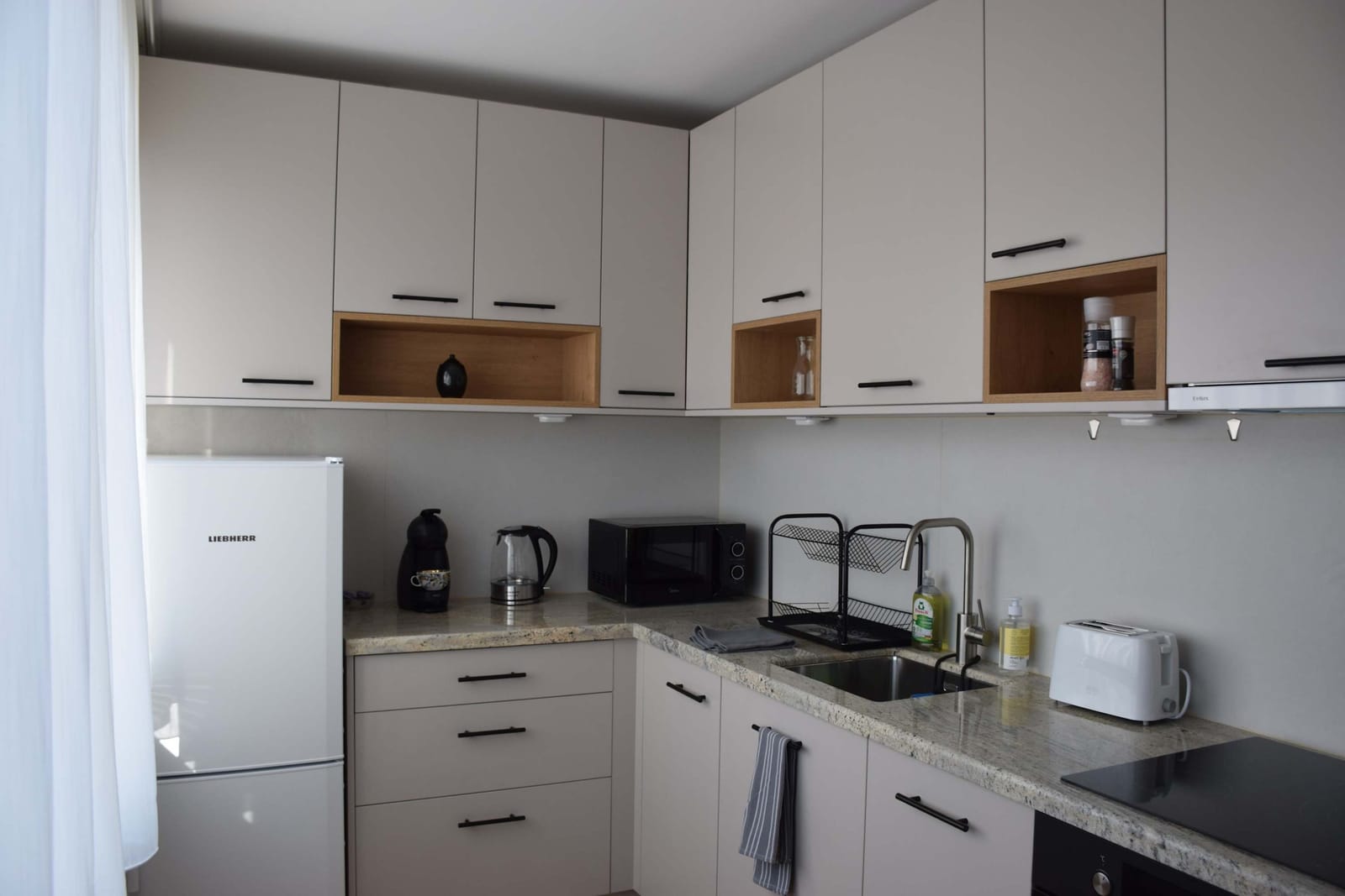 Bright &amp; Cozy 1-Bedroom with Stunning Vitosha View - Photo 27