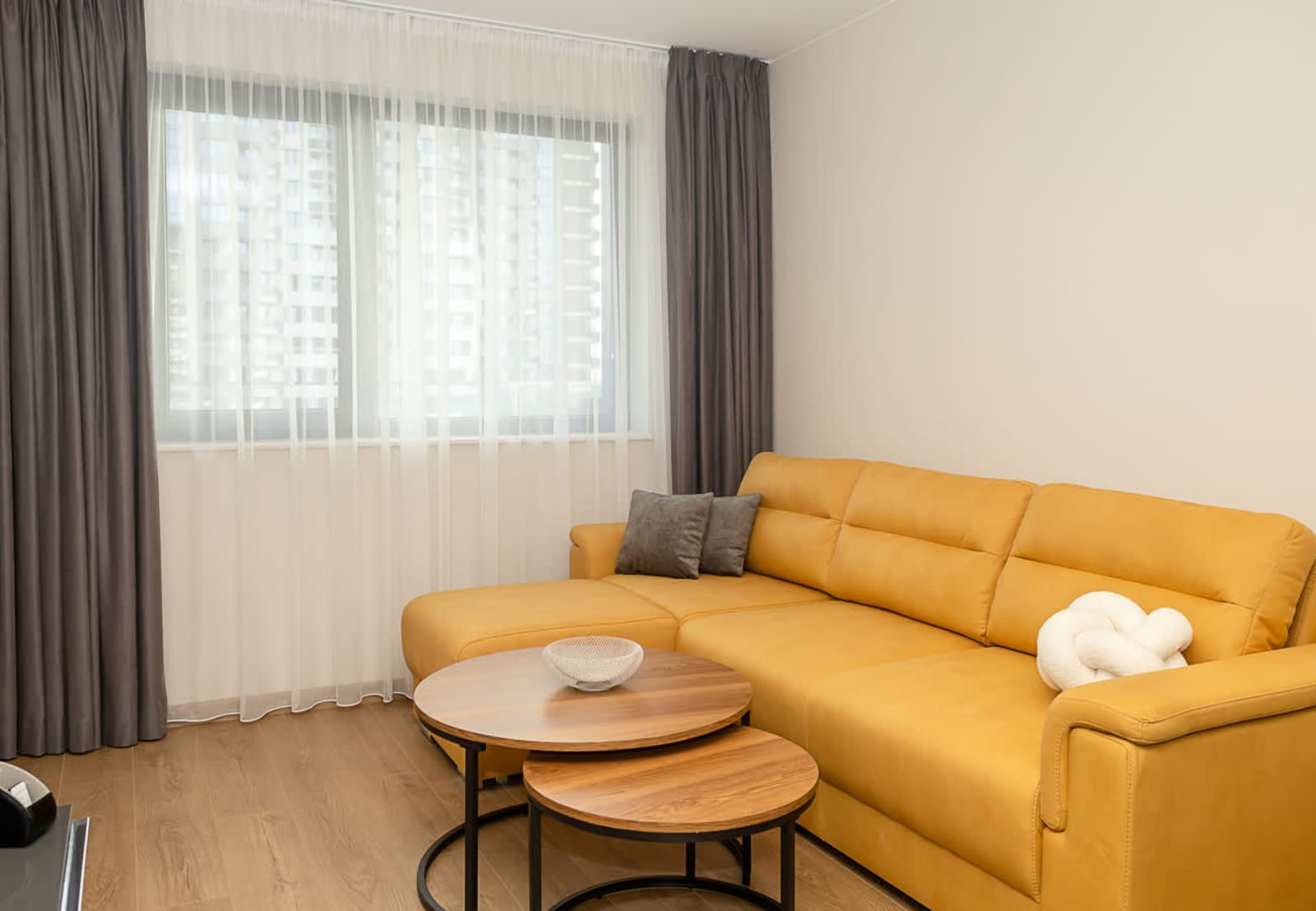 Cozy 1-Bedroom with Sea View &amp; Parking - Photo 7