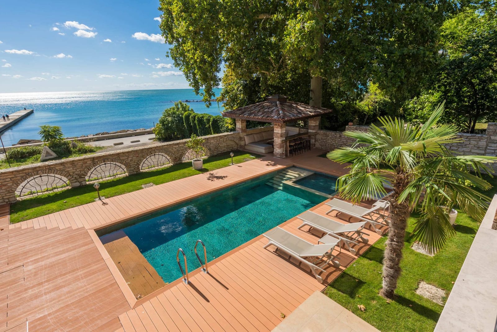 Seaside Luxury Beach Vacation Home – Balchik - Photo 2